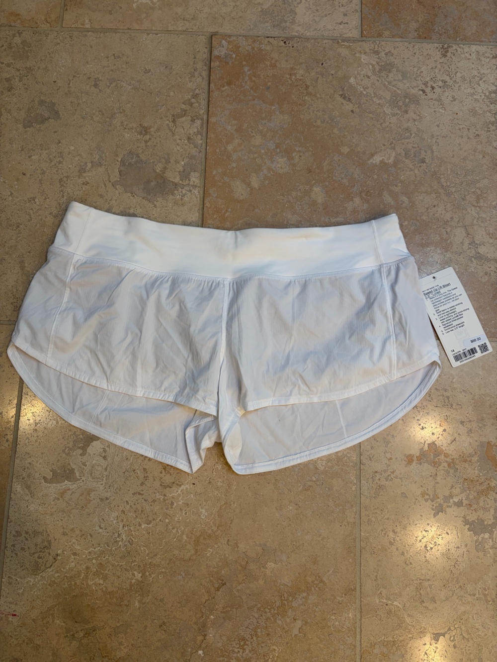Lululemon Women's White Speed Up LR Short 2.5” Lined